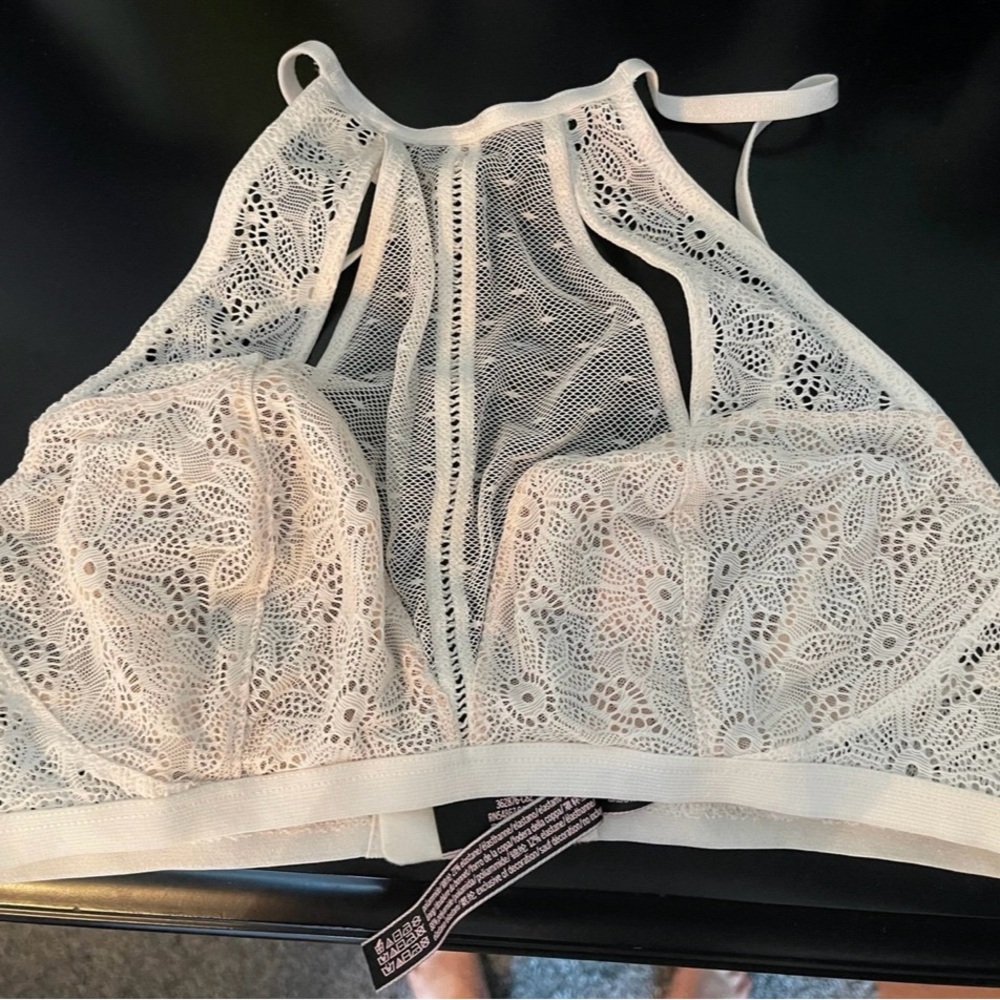 Victoria's Secret White Floral Lace Bralette